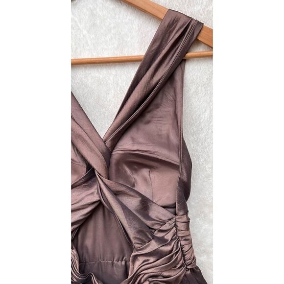 Adrianna Papell Iridescent Chocolate Brown Halter Taffeta Rosette Dress, Size 4 - Picture 14 of 16